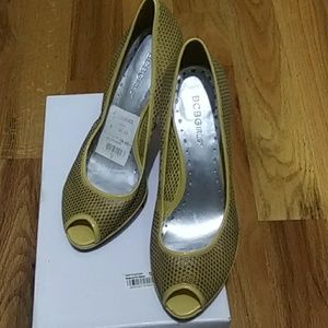 Heels BCBG